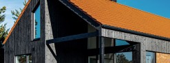 Czy dachówka jest najlepszym wyborem na dach domu drewnianego?